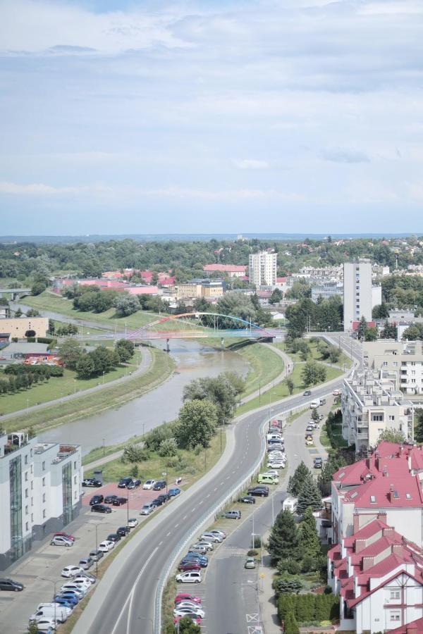 Capital Towers - Red Z Widokiem Na Panorame Miasta I Rzeke Apartment *